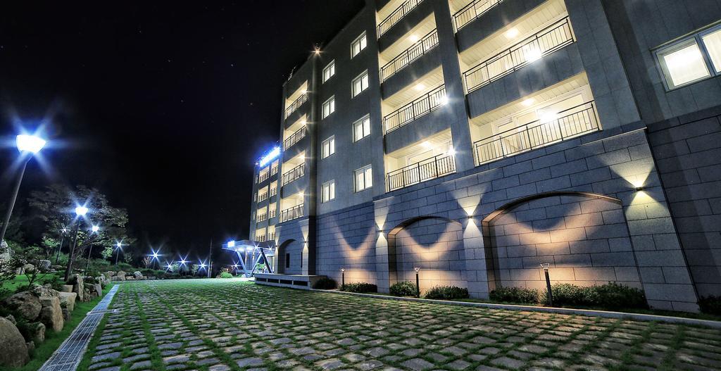 Lapis Hotel Namhae Buitenkant foto