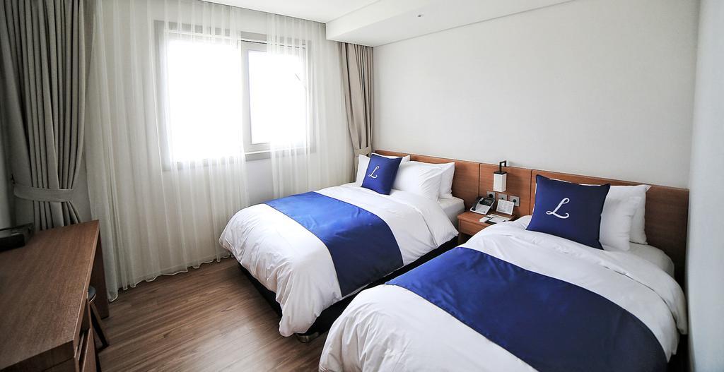 Lapis Hotel Namhae Buitenkant foto